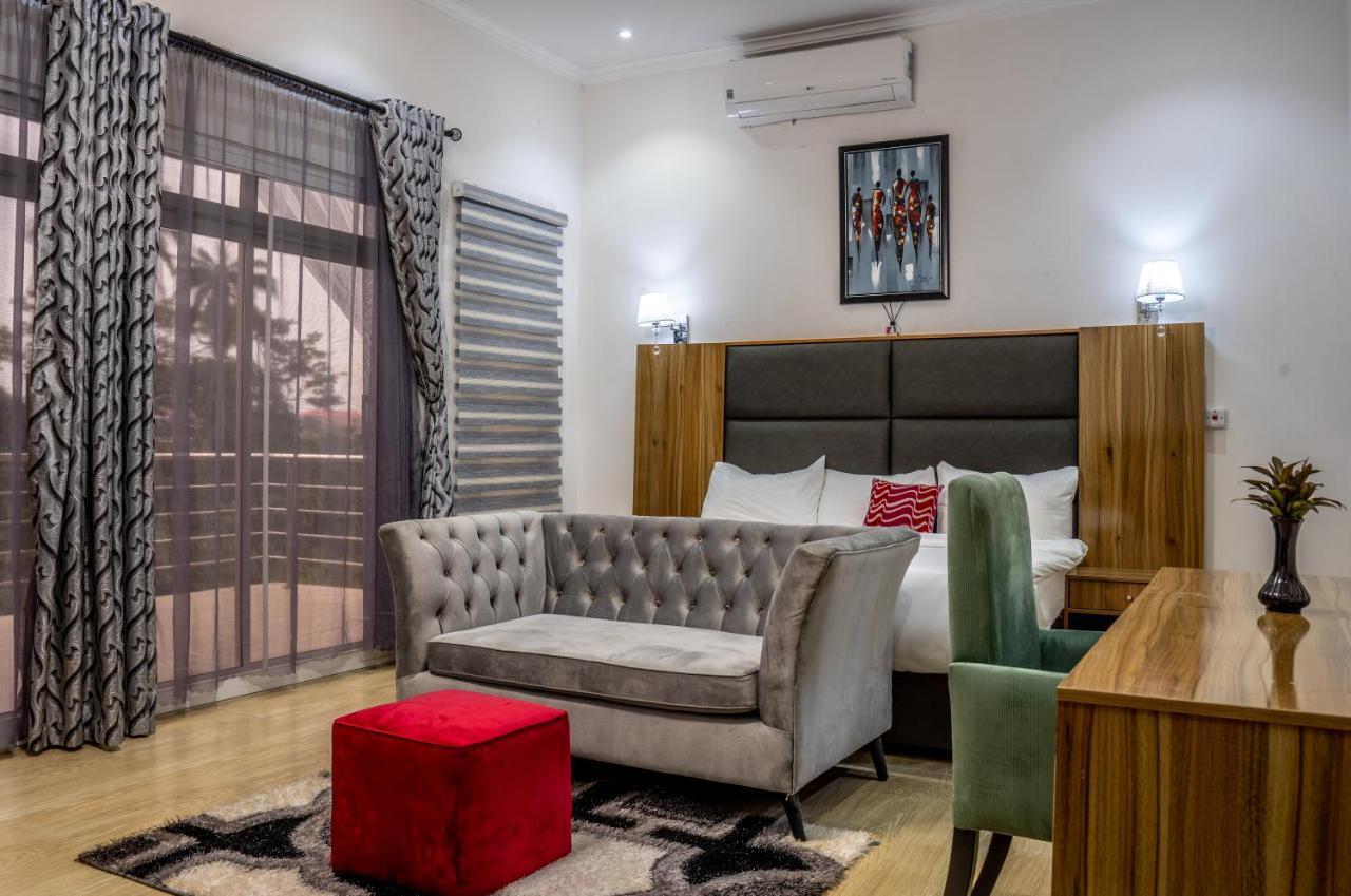 Hotel Nelson Mandela Gardens Okpanam Zewnętrze zdjęcie