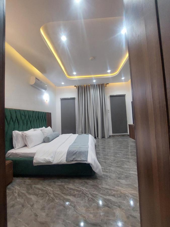 Hotel Nelson Mandela Gardens Okpanam Zewnętrze zdjęcie