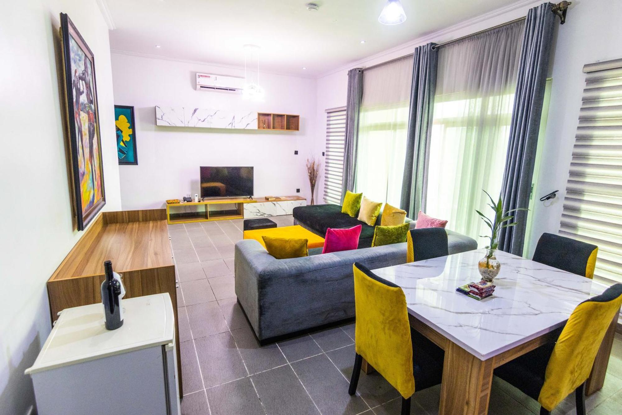 Hotel Nelson Mandela Gardens Okpanam Zewnętrze zdjęcie
