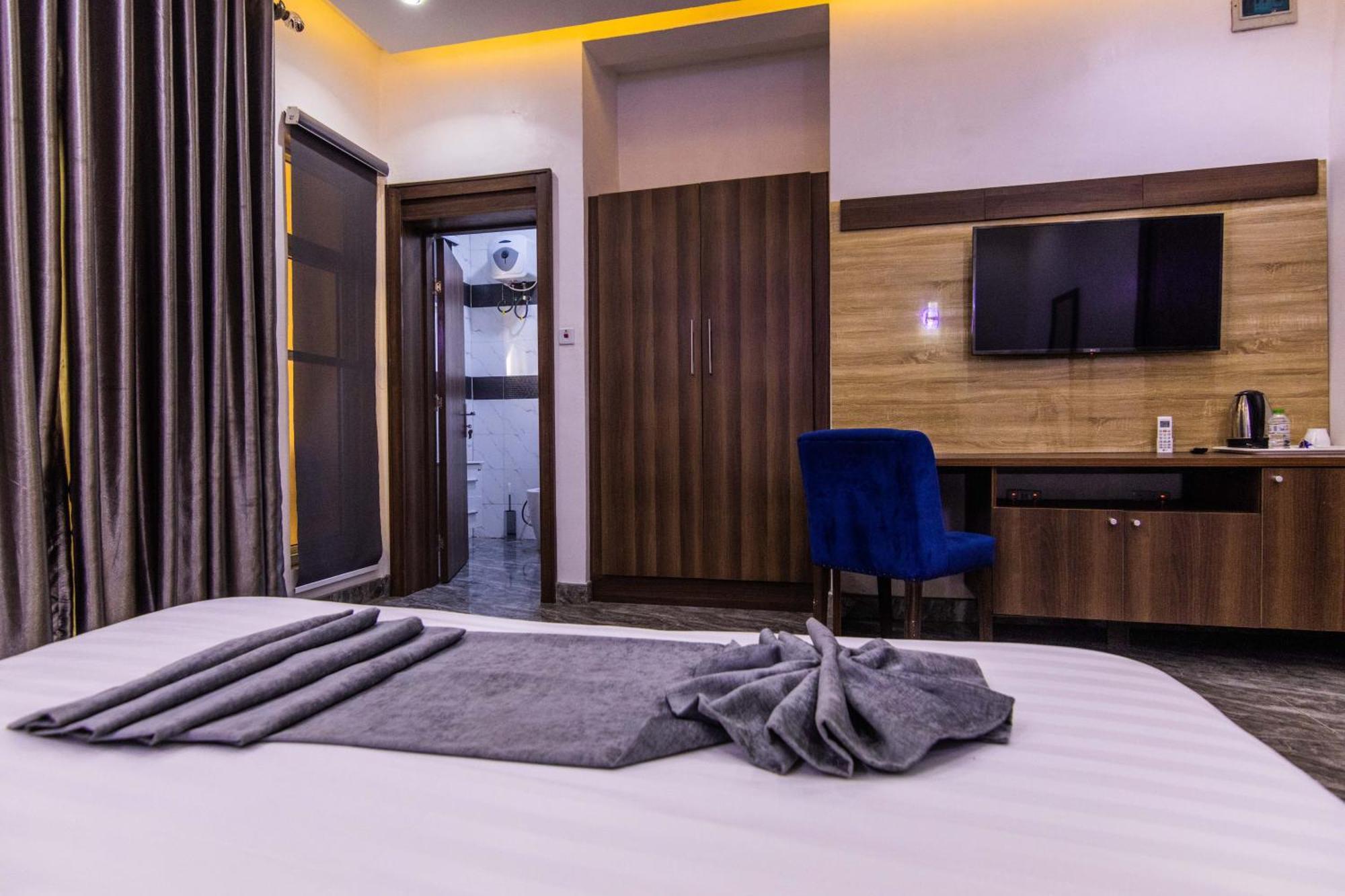 Hotel Nelson Mandela Gardens Okpanam Zewnętrze zdjęcie