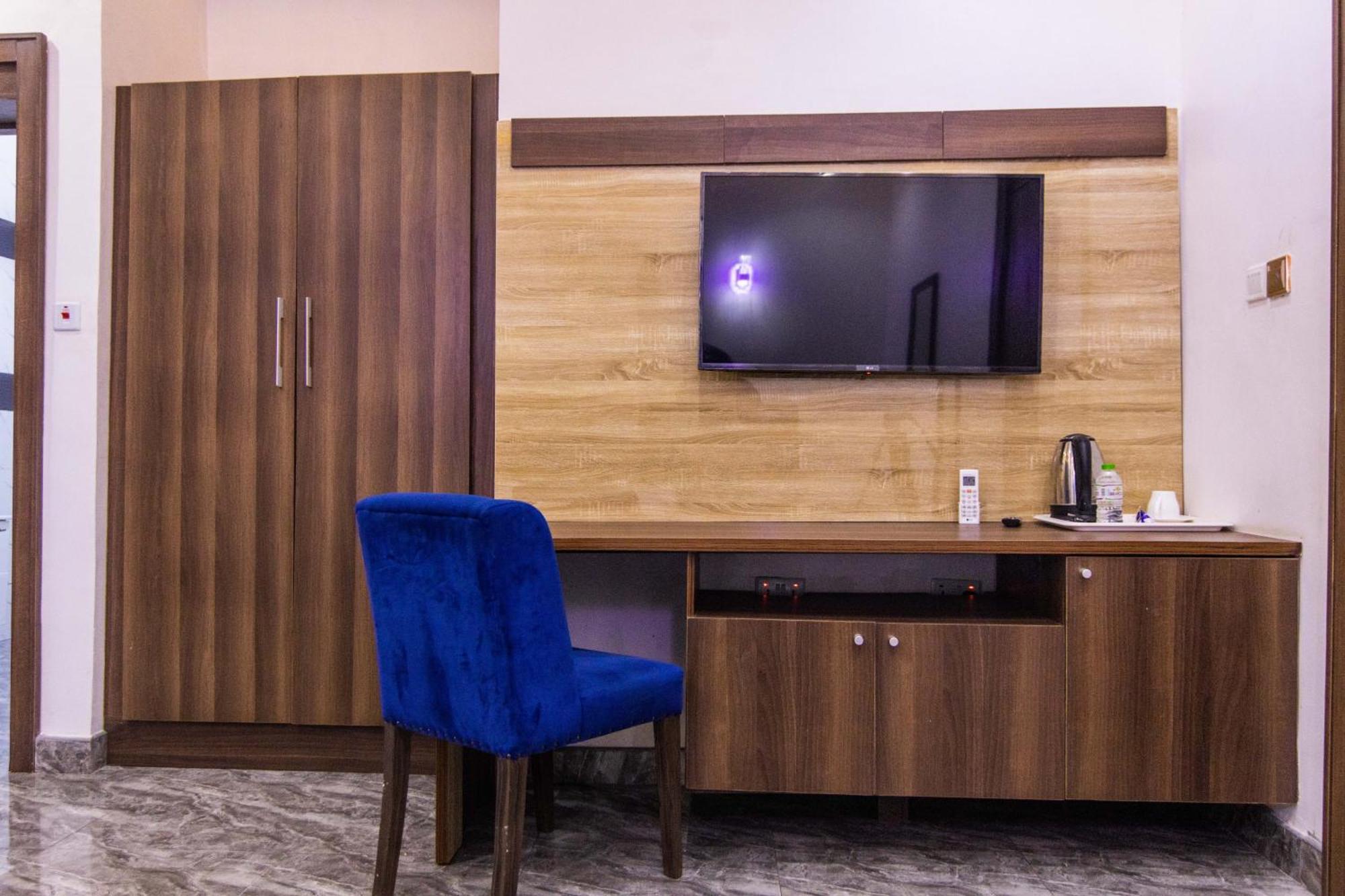 Hotel Nelson Mandela Gardens Okpanam Zewnętrze zdjęcie