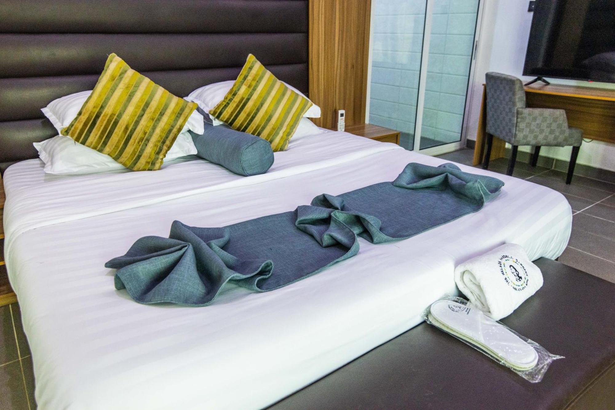 Hotel Nelson Mandela Gardens Okpanam Zewnętrze zdjęcie