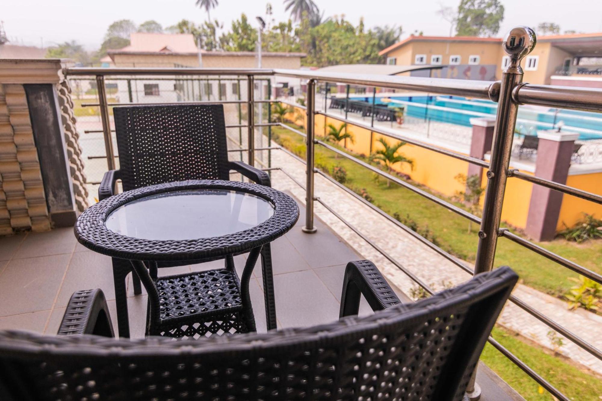 Hotel Nelson Mandela Gardens Okpanam Zewnętrze zdjęcie